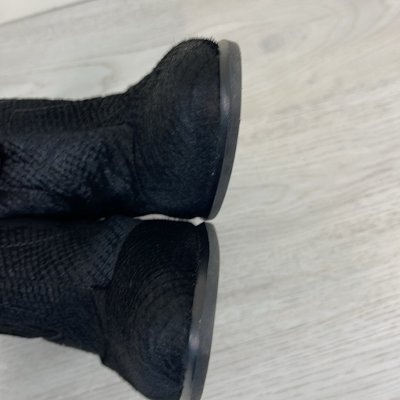 Ugg Charlotte Calf Hair Snake Print Booties - Picture 3 of 13